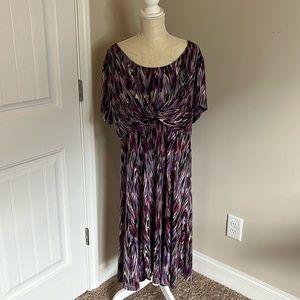 DressBarn Woman patterned dress